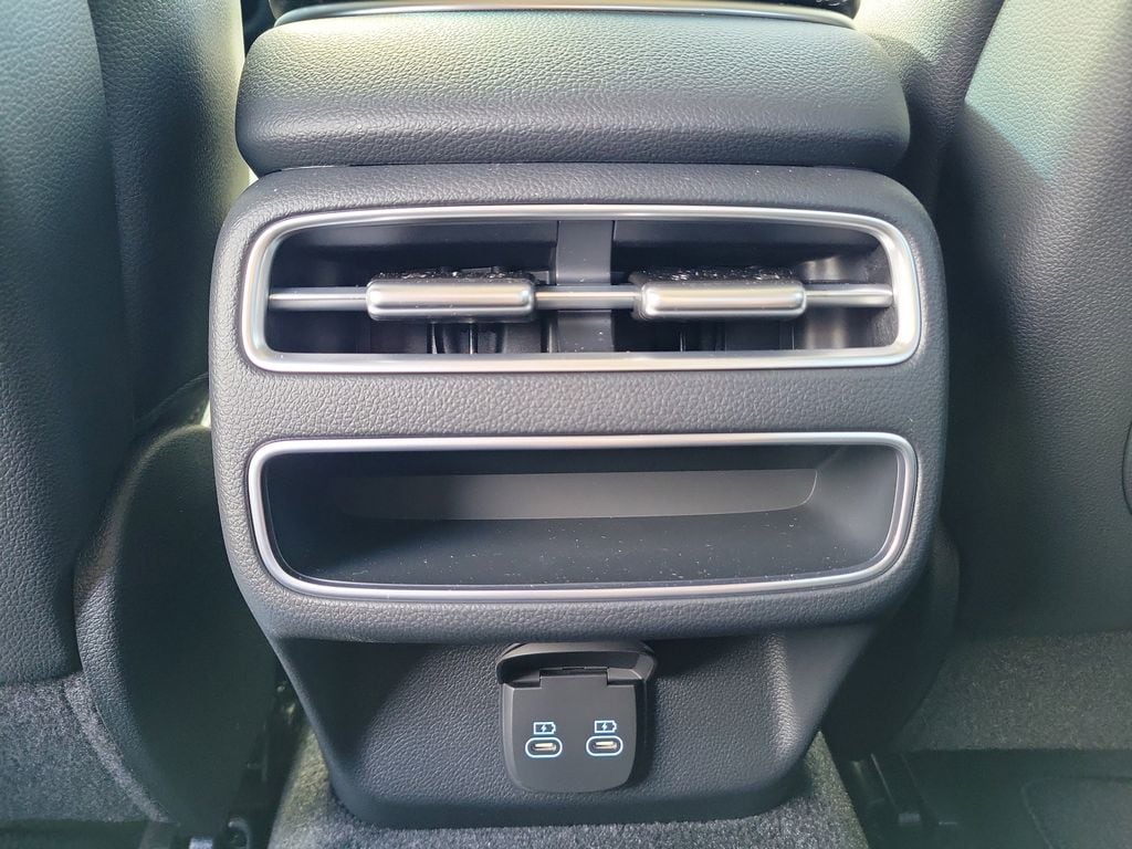 2026 GENESIS GV70 Standard - Photo 15