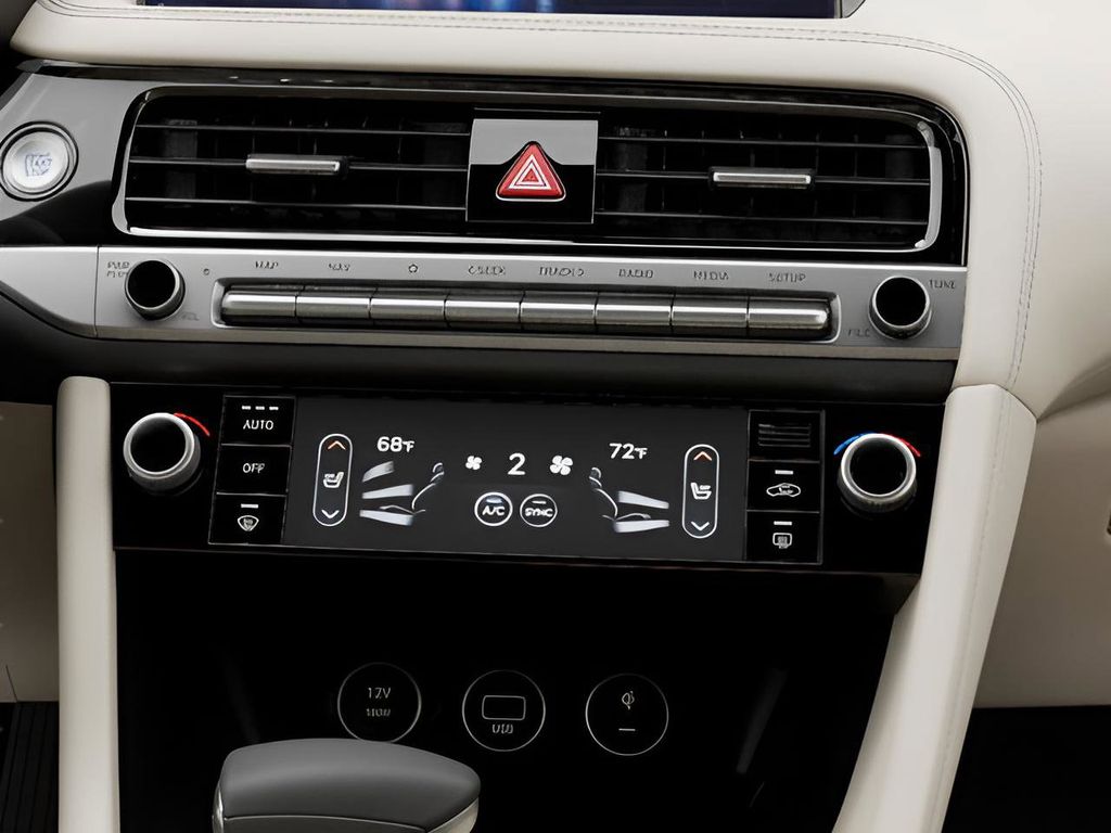 2026 GENESIS G70 Standard - Photo 12