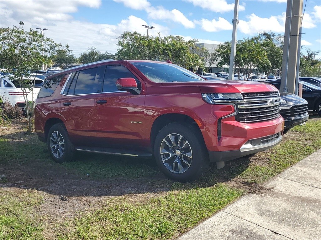 2021 Chevrolet Tahoe LT photo 2
