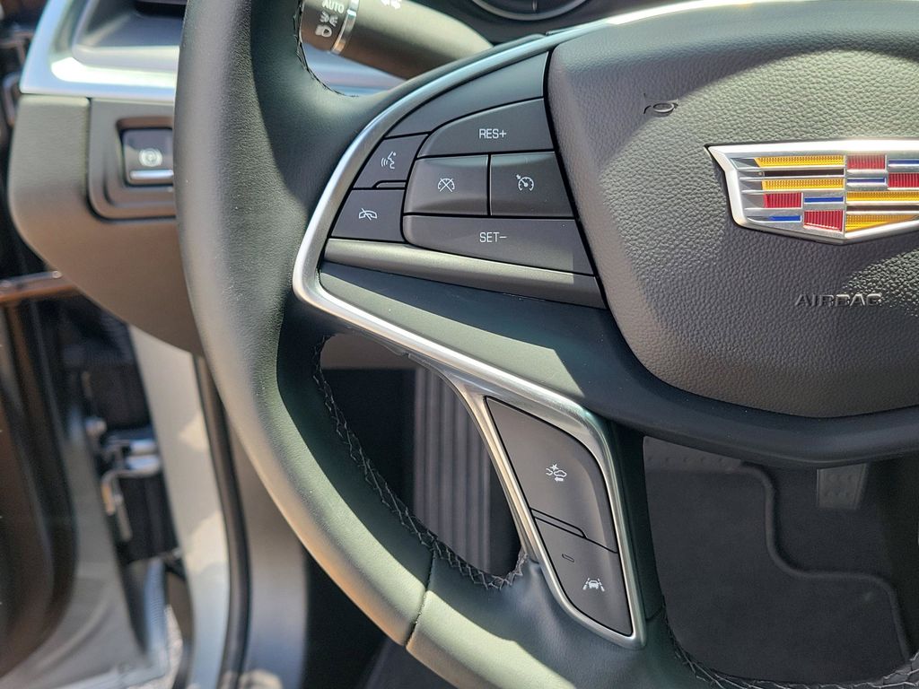 2025 Cadillac XT5 Luxury - Photo 12