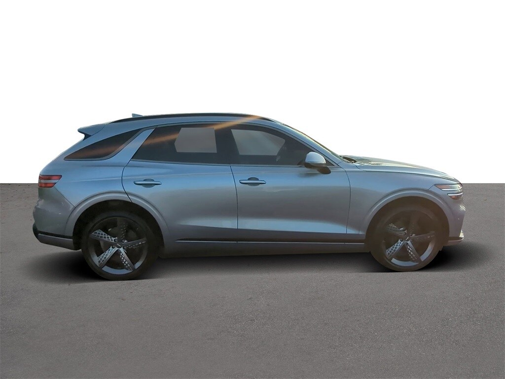 2023 Genesis GV70 3.5T Sport photo 2