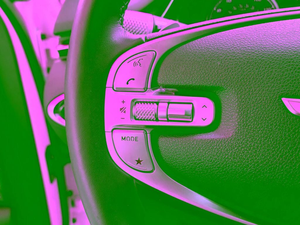 2025 GENESIS GV70 Standard - Photo 25