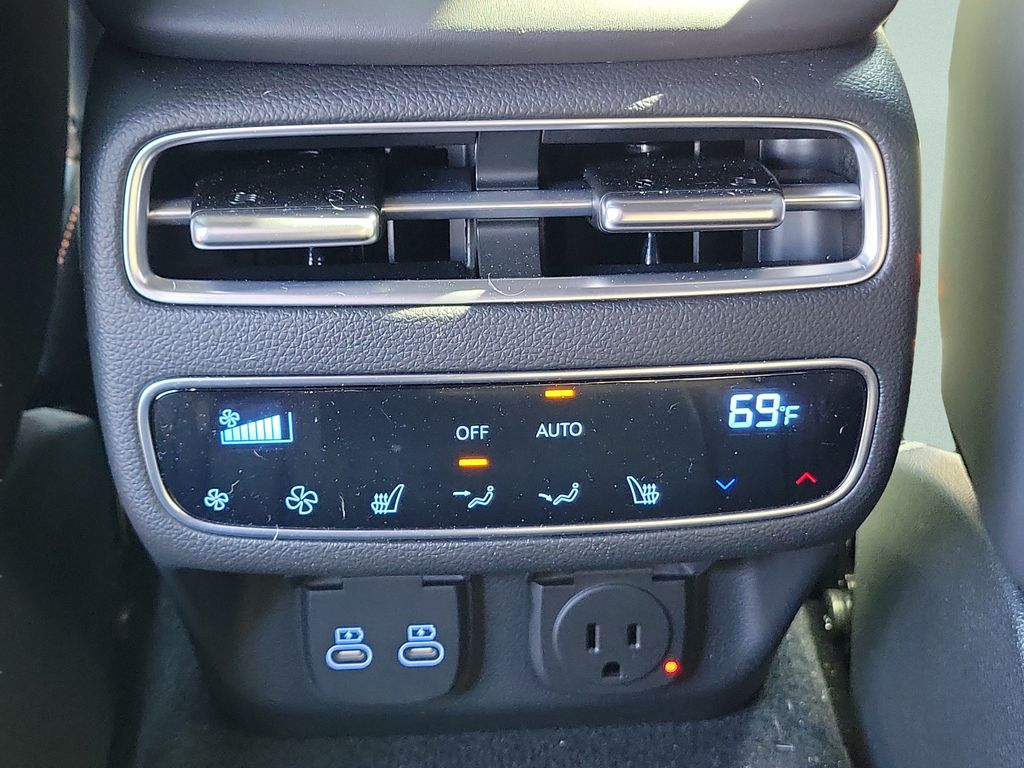2026 GENESIS GV70 Sport Prestige - Photo 13