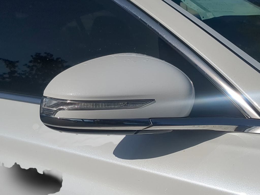 2025 GENESIS G70 Standard - Photo 10