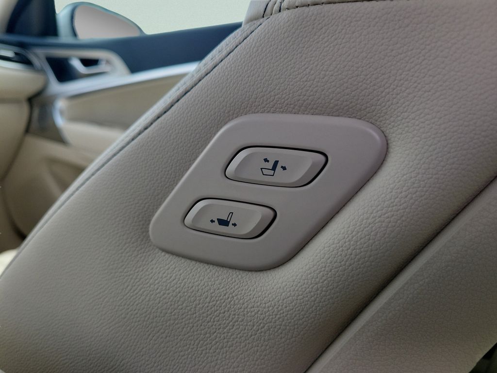 2026 GENESIS G70 Prestige - Photo 28