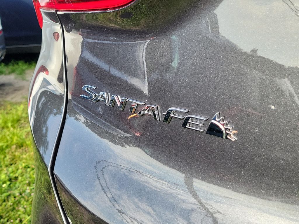 2022 Hyundai Santa Fe Limited - Photo 9