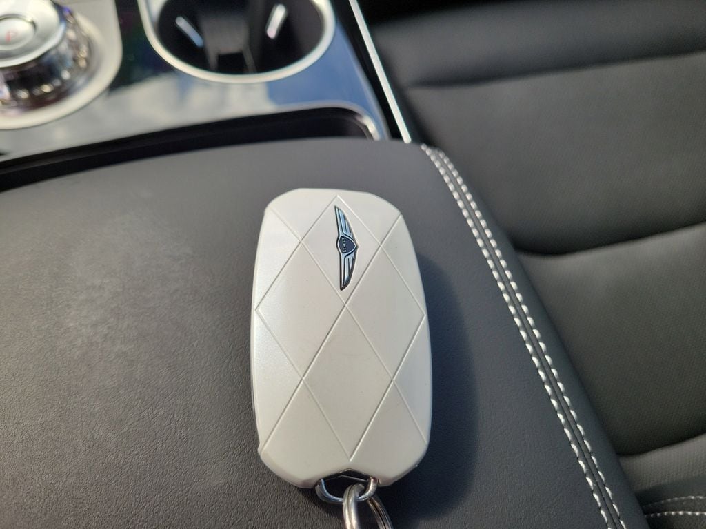 2026 GENESIS GV70 Standard - Photo 34