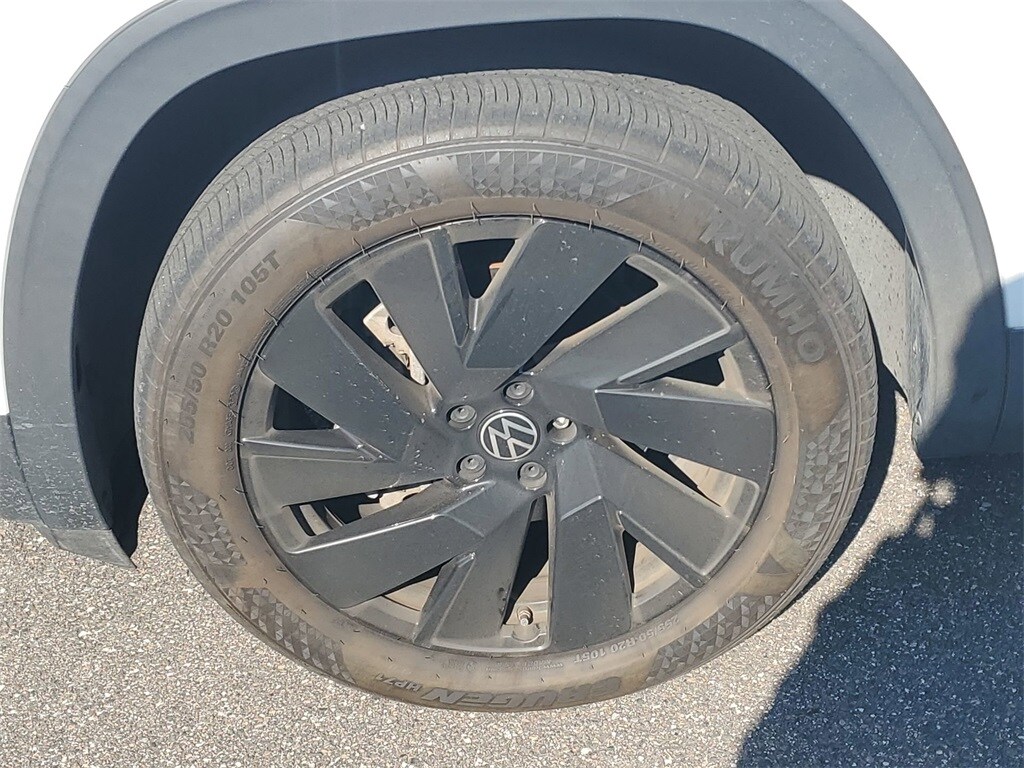 2024 Volkswagen Atlas SE Technology photo 4