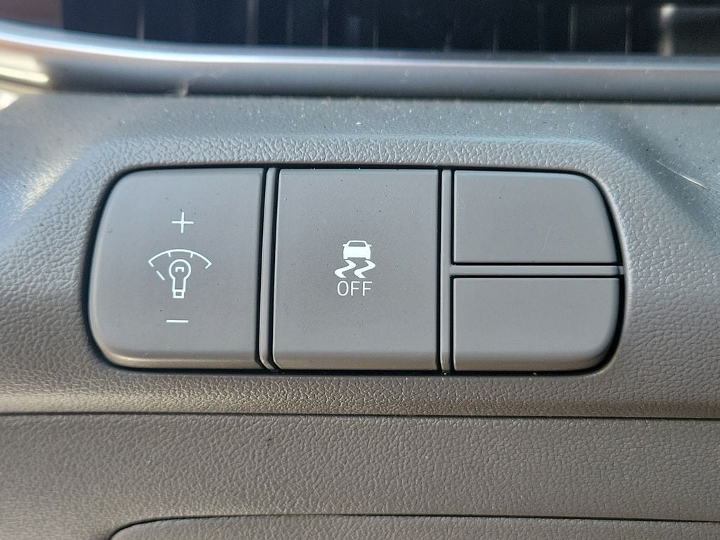 2024 Hyundai Elantra SEL - Photo 21