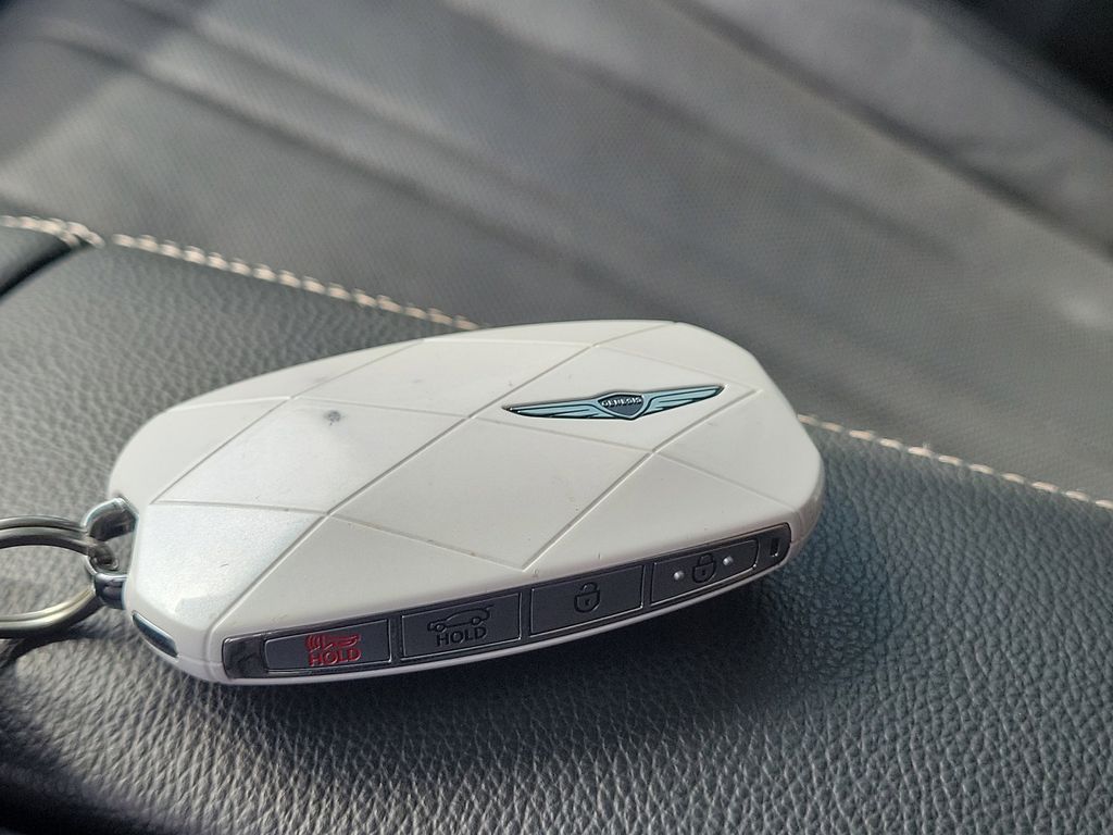 2025 GENESIS GV80 Advanced - Photo 14