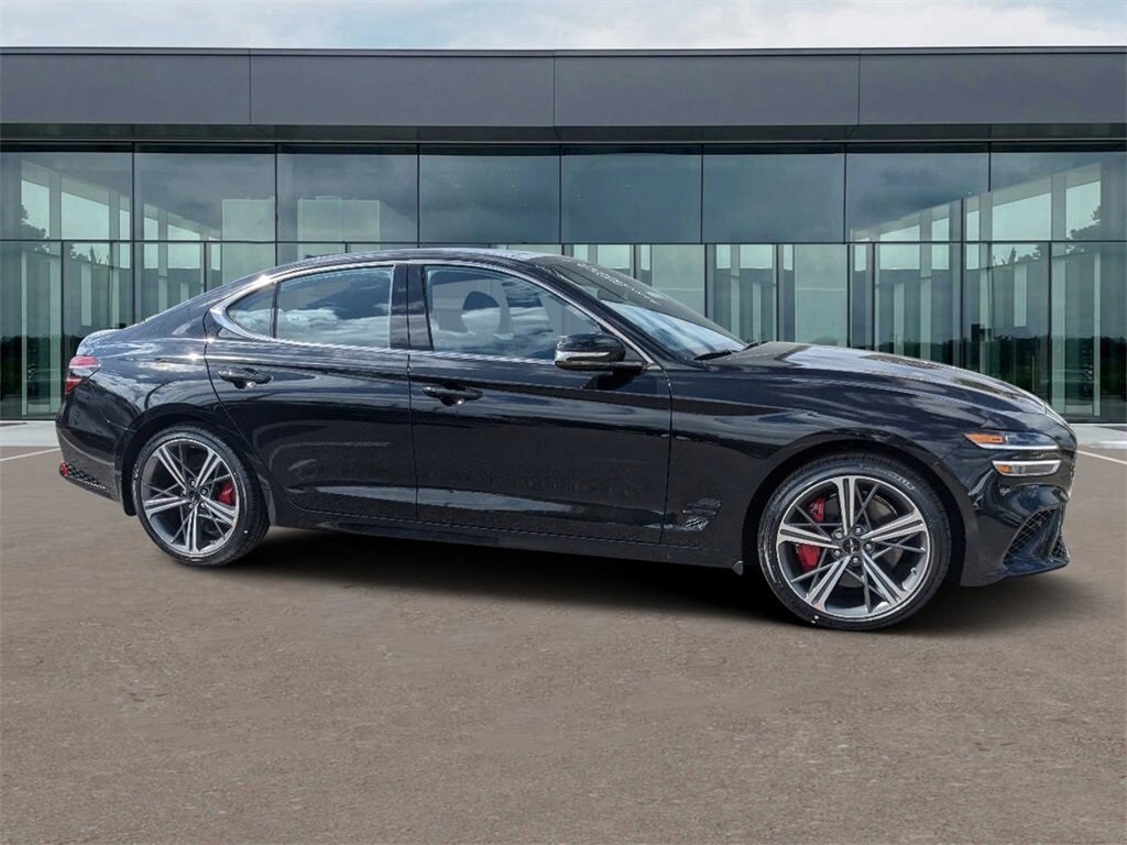 2025 Genesis G70 2.5T photo 2