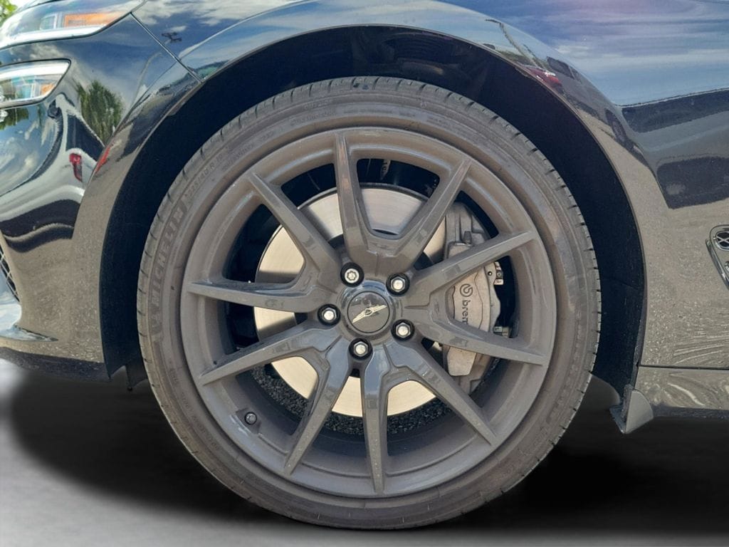 2026 GENESIS G70 Standard - Photo 13