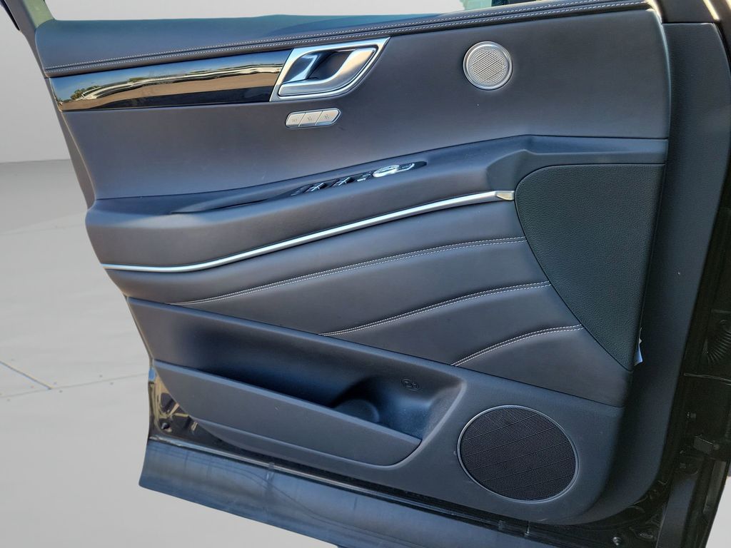 2025 GENESIS GV80 Standard - Photo 26