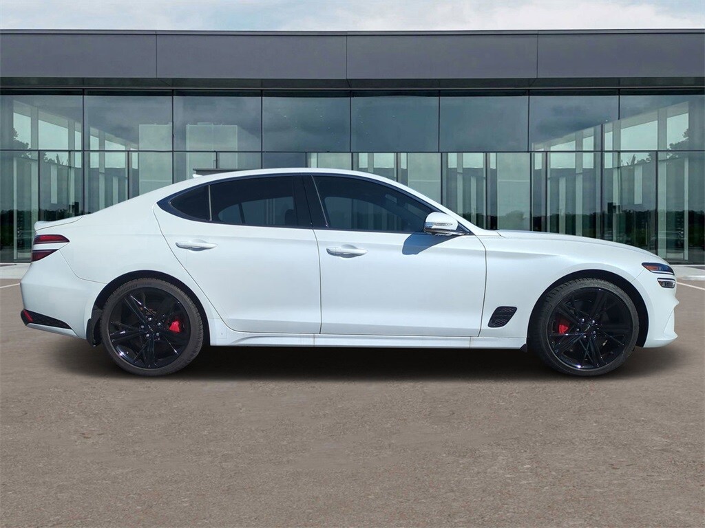 2025 Genesis G70 3.3T Sport Advanced photo 2