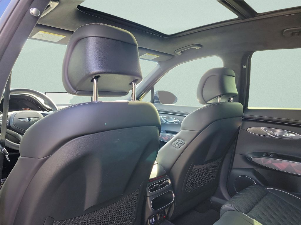 2025 GENESIS GV70 Sport - Photo 12