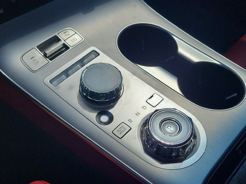 2026 GENESIS GV70 Sport Advanced - Photo 29