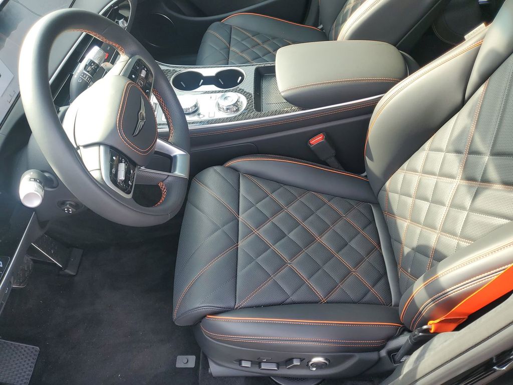 2026 GENESIS GV70 Sport Prestige - Photo 13
