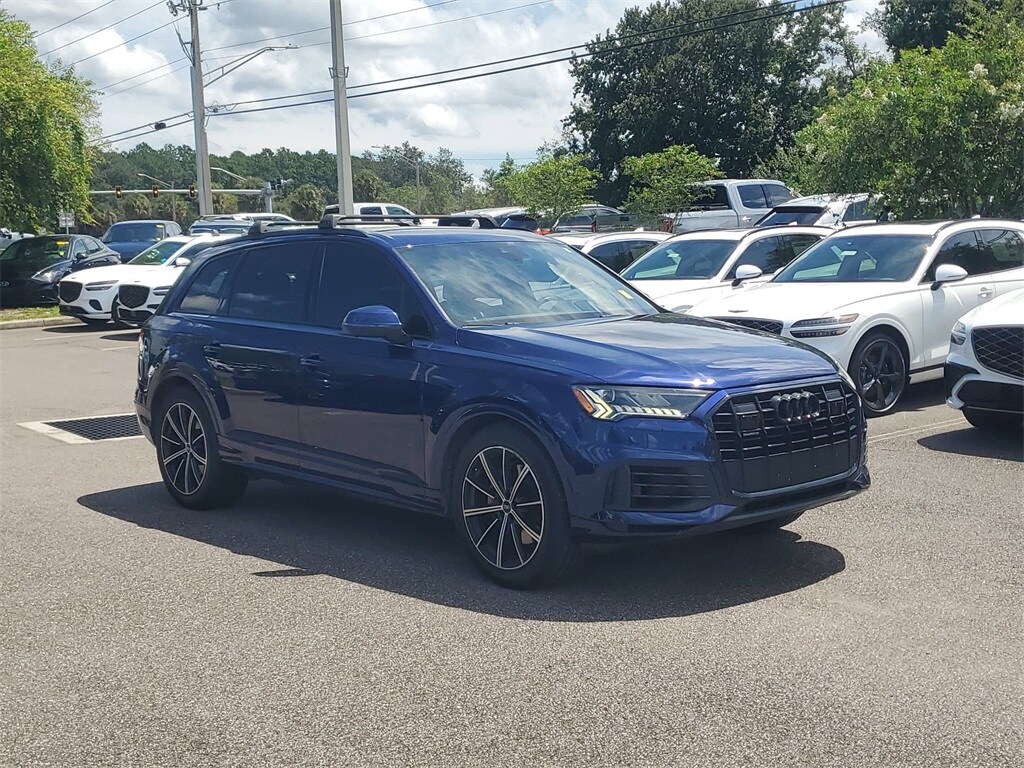 2021 Audi Q7 55 Prestige photo 2