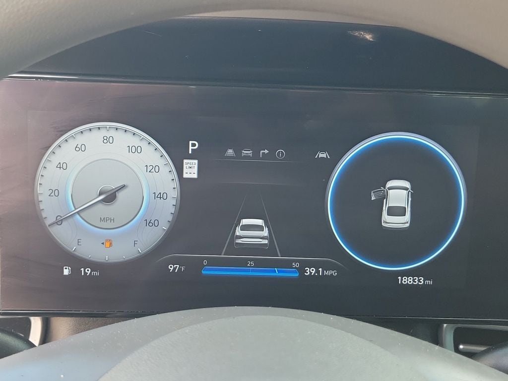 2024 Hyundai Elantra SEL - Photo 25