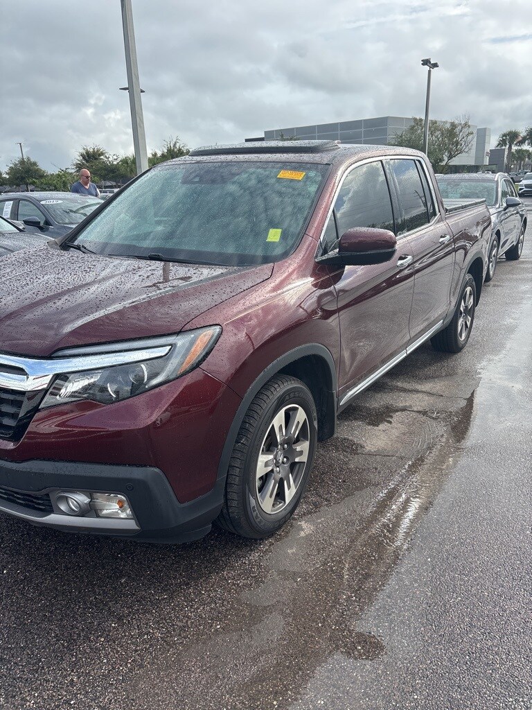 2019 Honda Ridgeline RTL-E photo 2