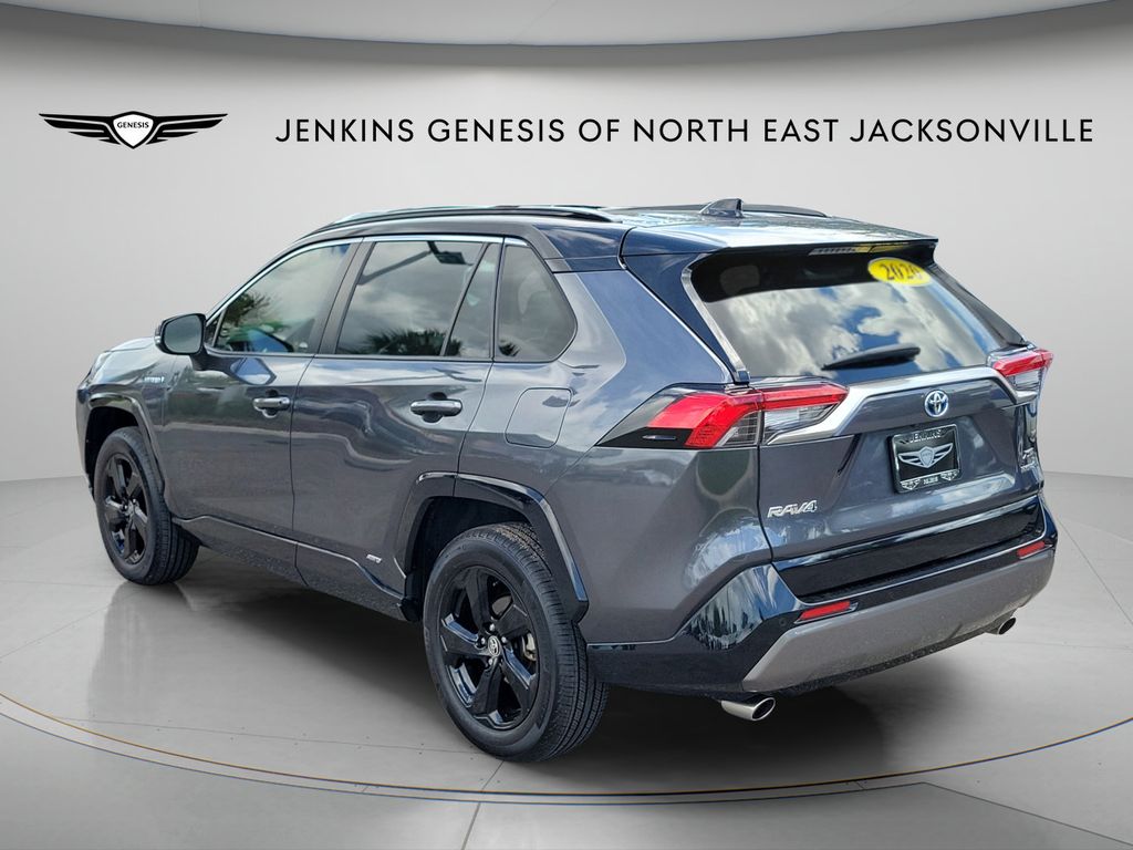 2020 Toyota RAV4 XSE - Photo 4
