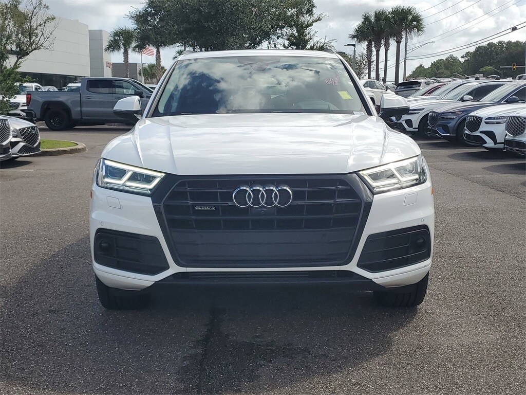 2020 Audi Q5 45 Prestige photo 2
