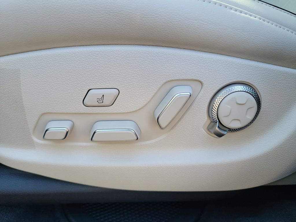 2026 GENESIS GV80 Advanced - Photo 16