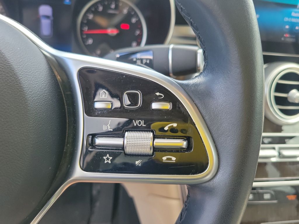 2021 Mercedes-Benz GLC GLC300 - Photo 28