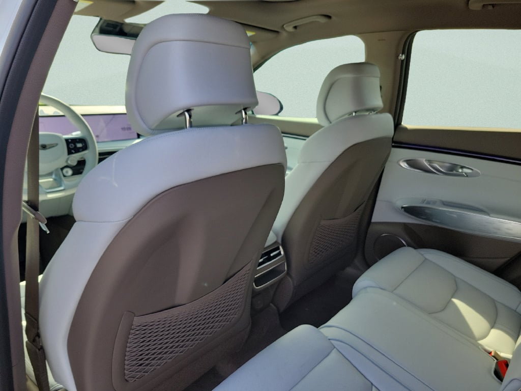 2026 GENESIS GV70 Base - Photo 7