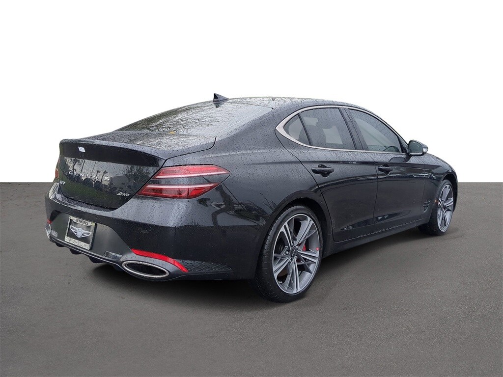 2025 Genesis G70 2.5T Sport Prestige photo 3