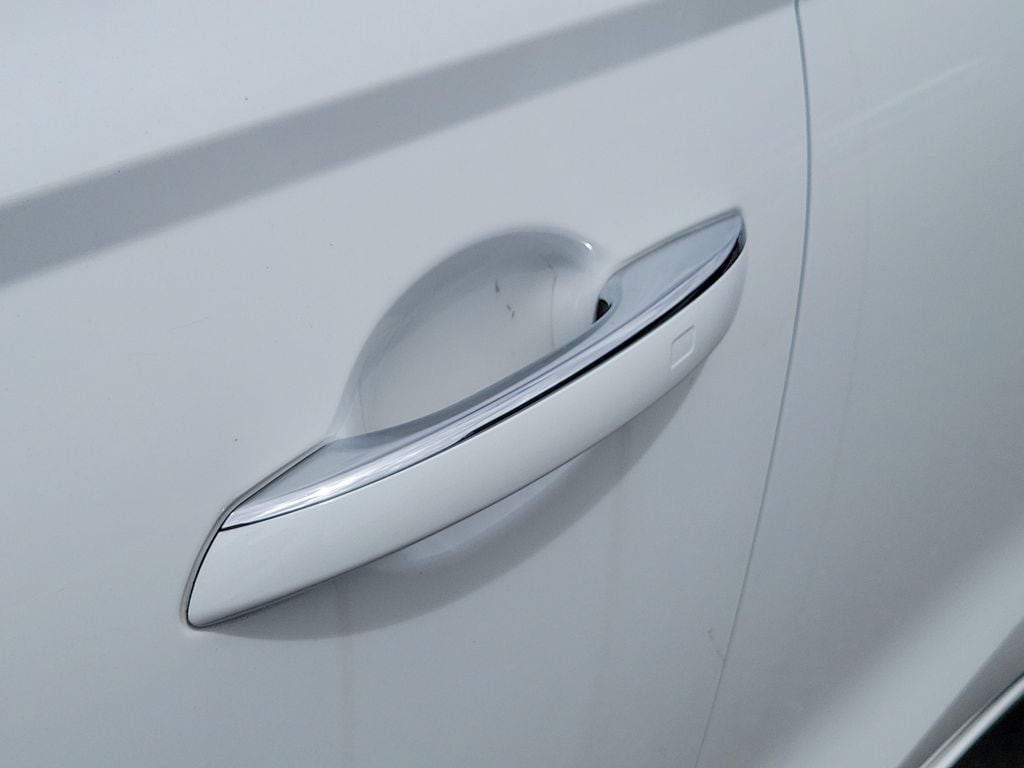 2026 GENESIS GV70 Standard - Photo 12