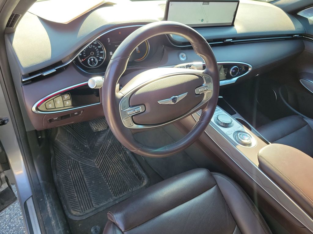2024 GENESIS GV70 Standard - Photo 10