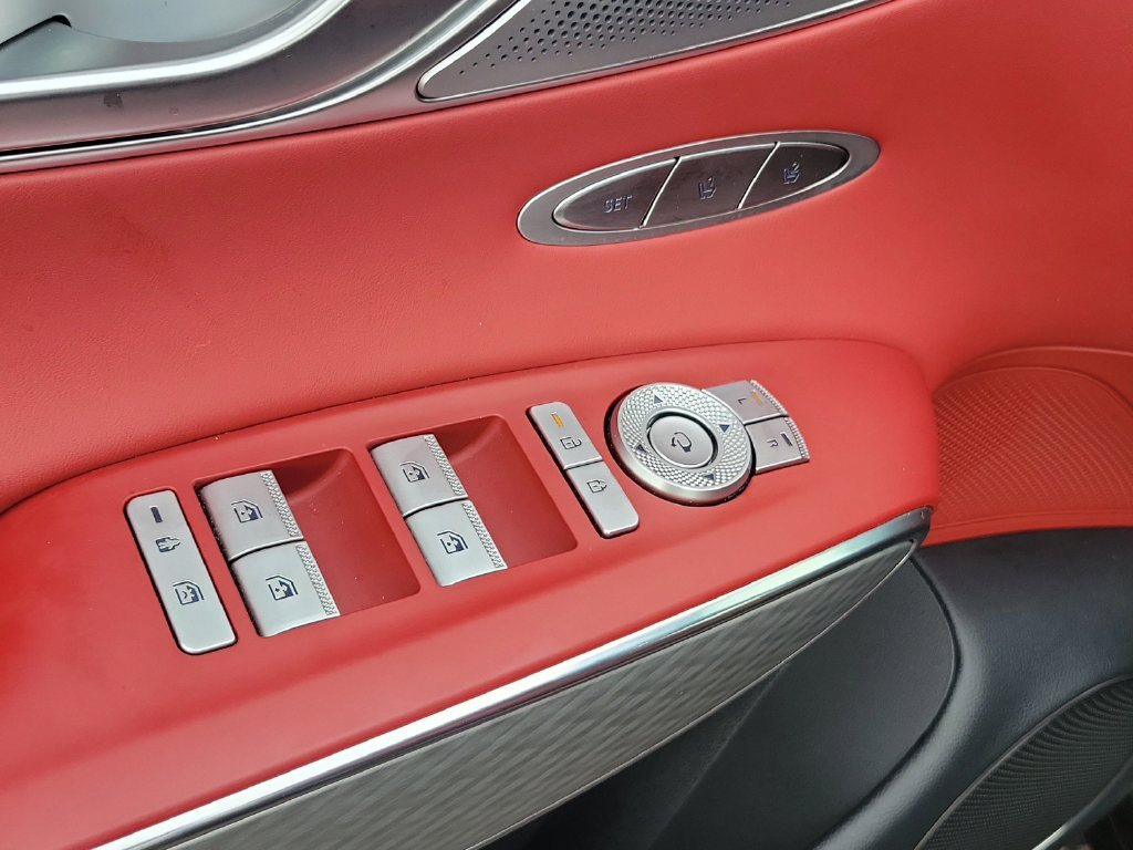 2026 GENESIS GV70 Sport Prestige - Photo 19
