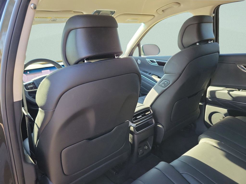 2025 GENESIS GV80 Standard - Photo 29