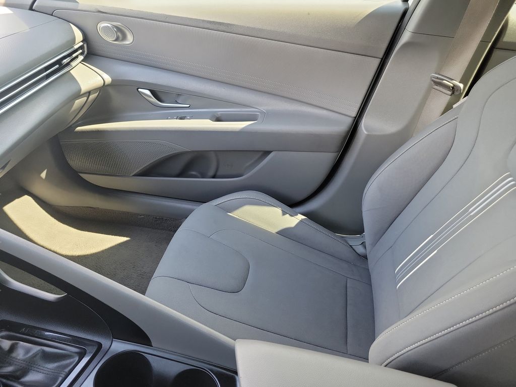 2024 Hyundai Elantra SEL - Photo 34