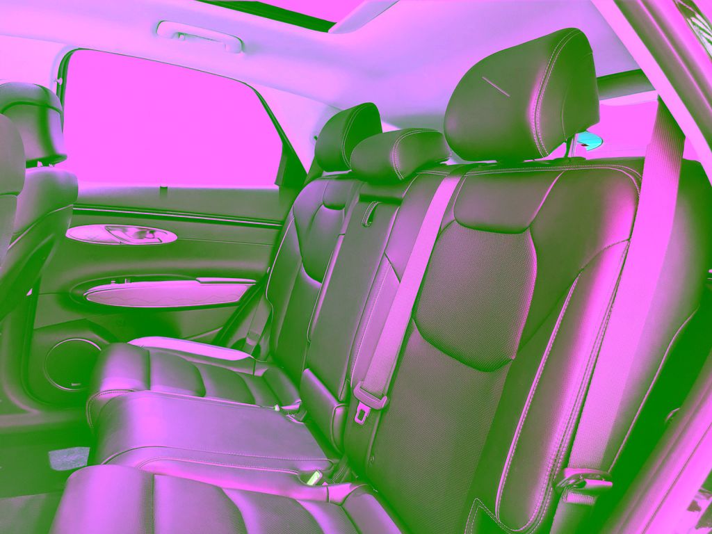 2023 GENESIS GV70 Standard - Photo 28