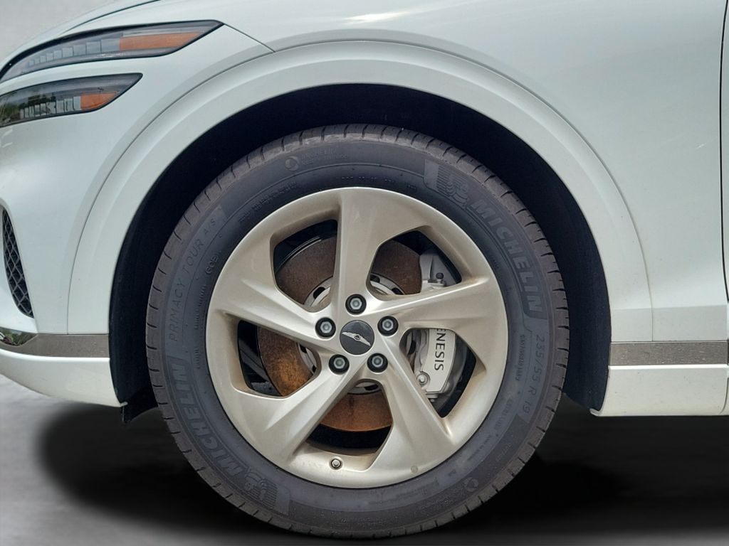 2026 GENESIS GV70 Standard - Photo 10