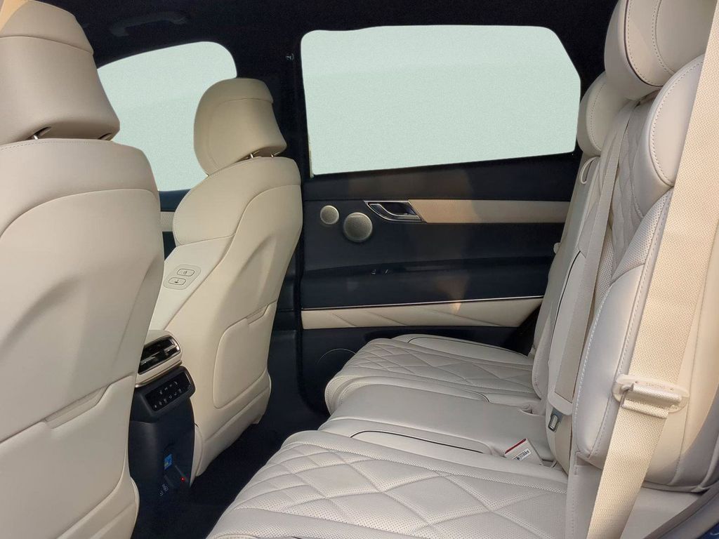 2025 GENESIS GV80 Prestige - Photo 9