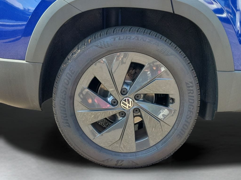 2023 Volkswagen Taos SE - Photo 17