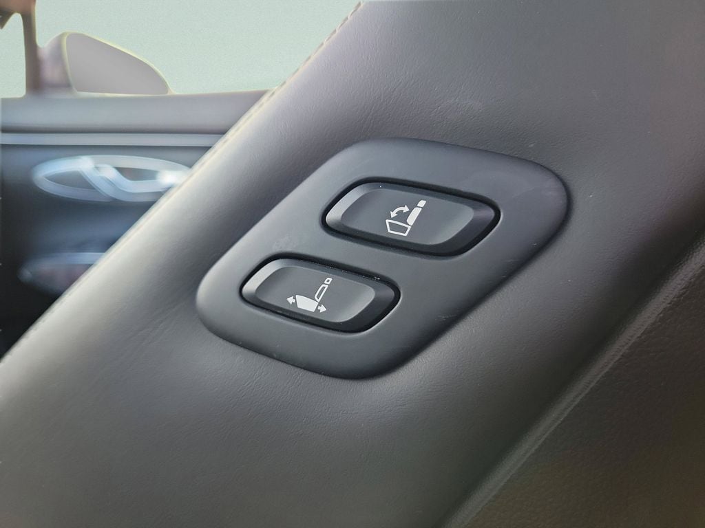 2025 GENESIS GV70 Sport - Photo 15