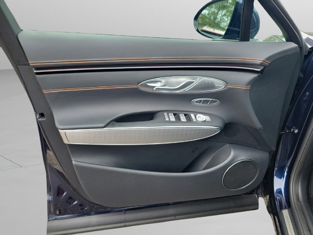 2026 GENESIS GV70 Sport Prestige - Photo 16