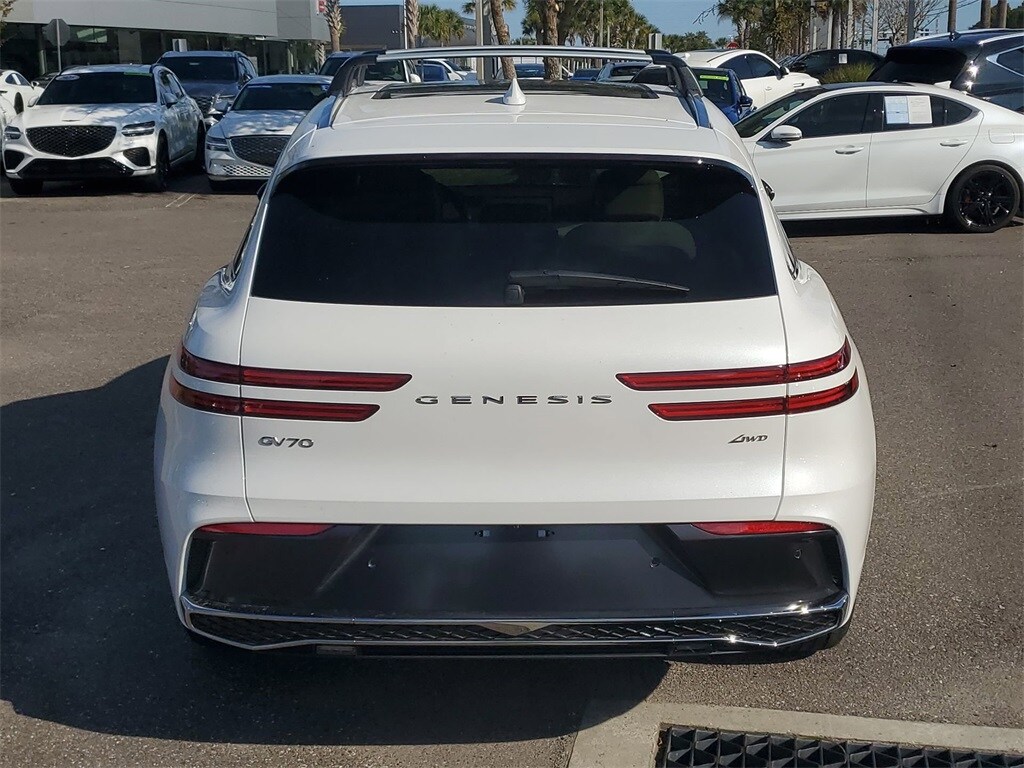 2026 Genesis GV70 2.5T Select photo 3