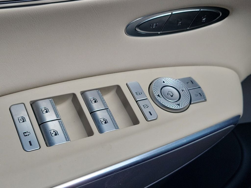 2023 GENESIS GV70 Standard - Photo 27