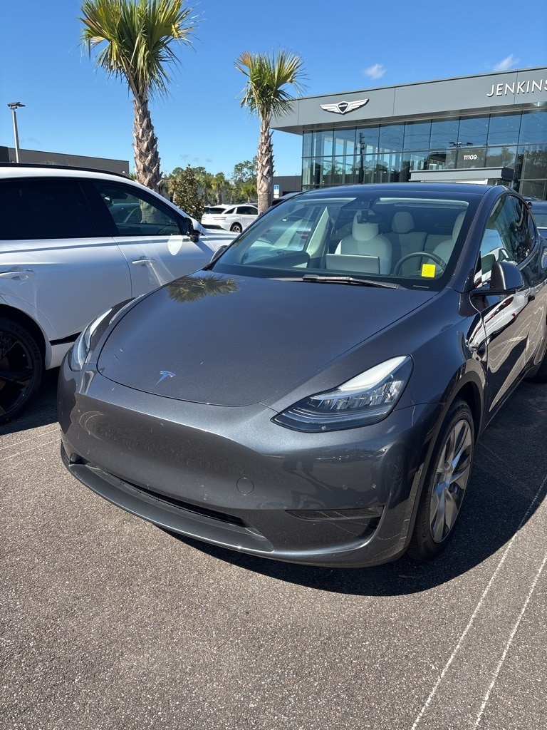 Used 2021 Tesla Model Y Long Range with VIN 5YJYGAEE3MF144920 for sale in Northfield, Minnesota