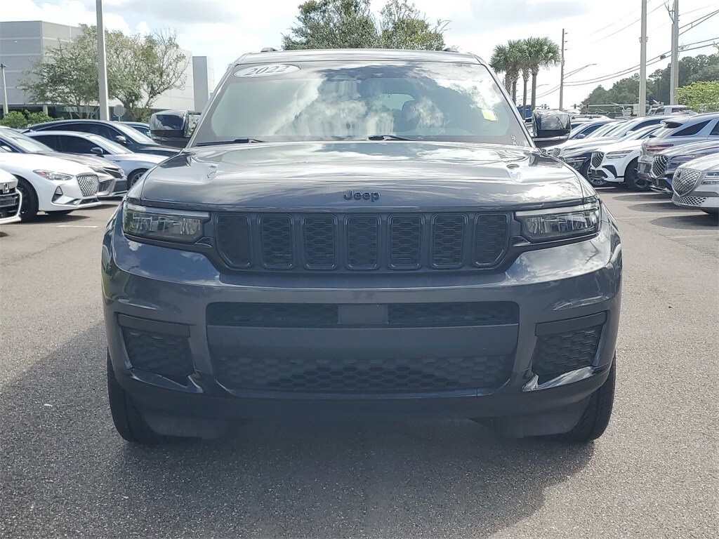 2022 Jeep Grand Cherokee Altitude photo 2