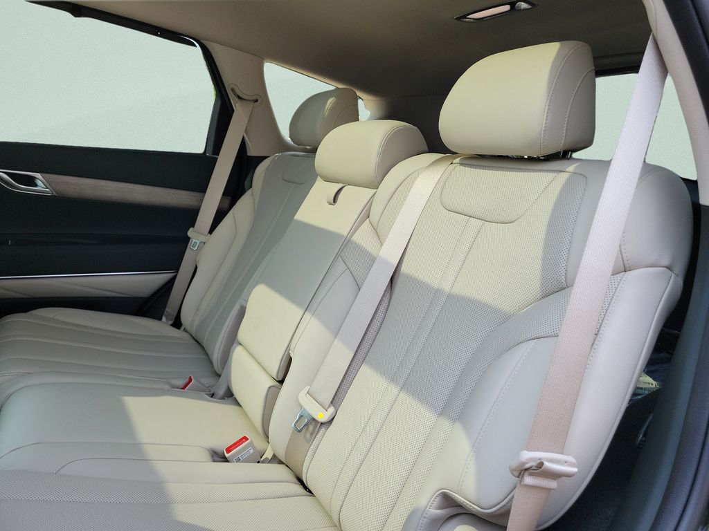 2025 GENESIS GV80 Advanced - Photo 8