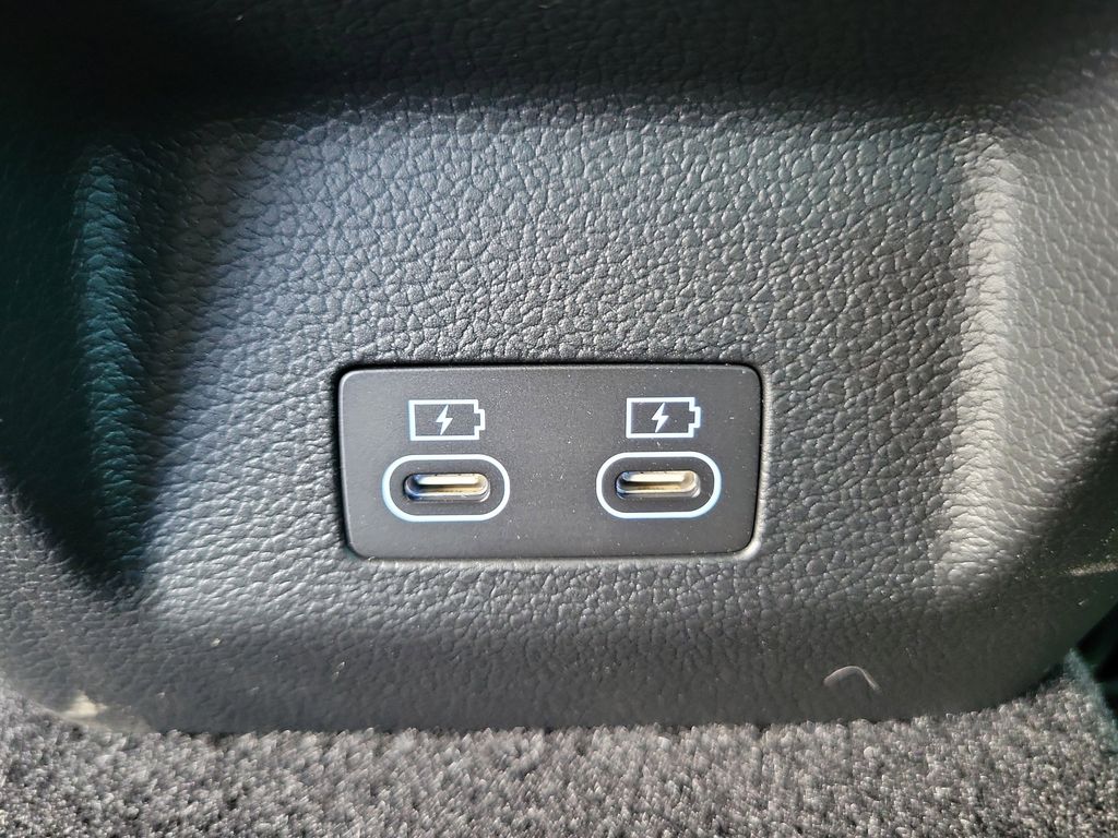 2026 GENESIS G70 27