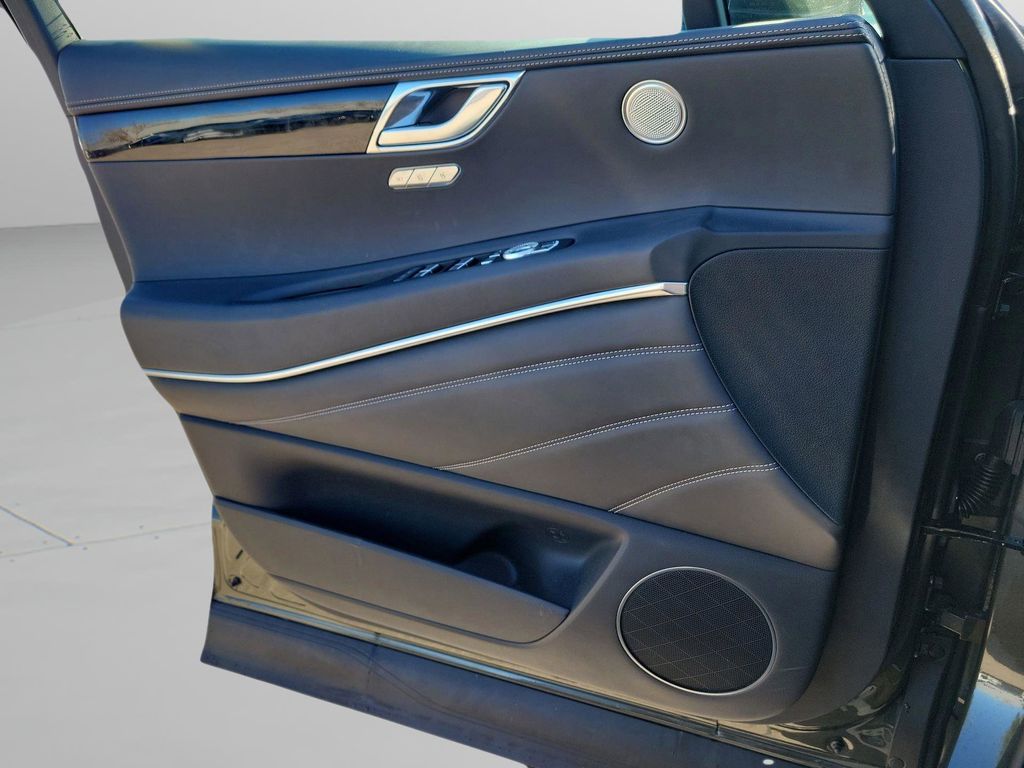 2025 GENESIS GV80 Standard - Photo 23
