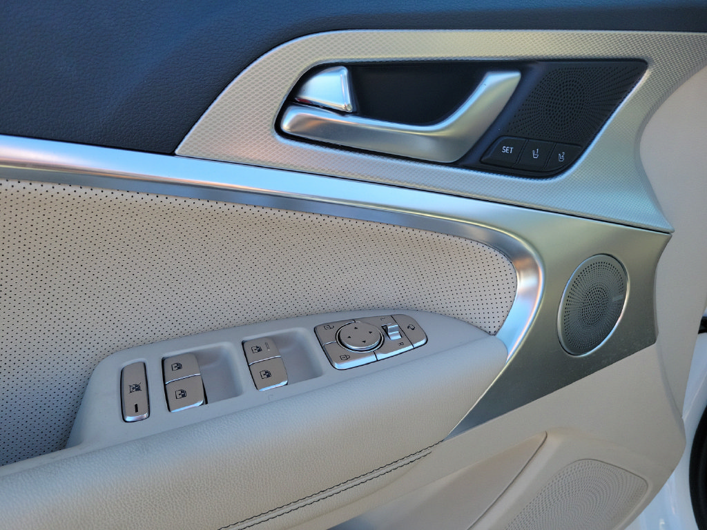 2026 GENESIS G70 Prestige - Photo 16