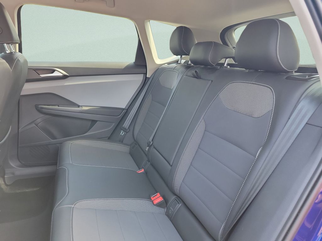 2023 Volkswagen Taos SE - Photo 21